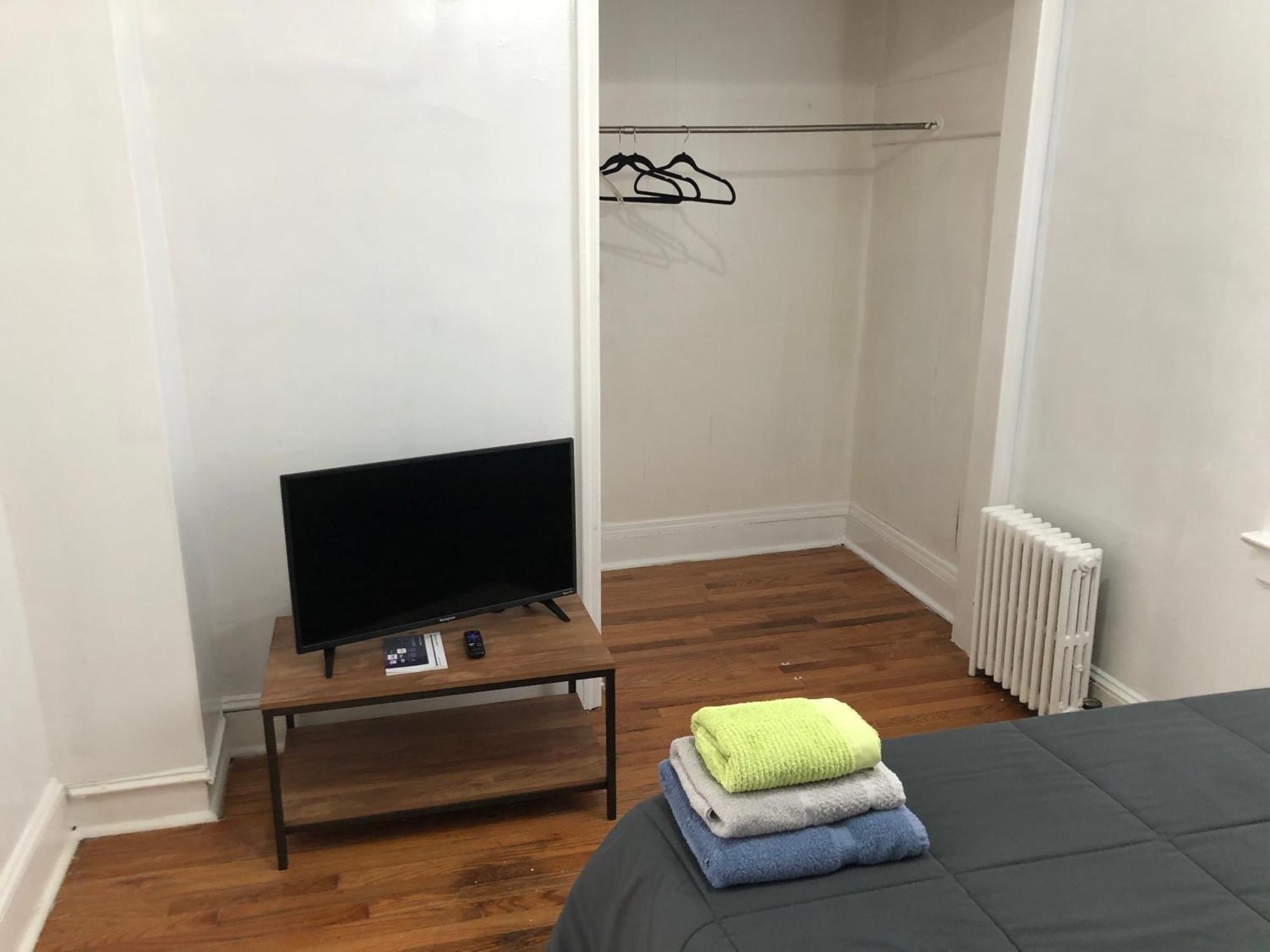 Private 2 Bedroom And 1 Bathroom House In A Quiet Area And Convenient To Nyc Bus And Train Perth Amboy Exterior foto